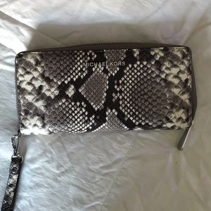 Brand new Michael Kors Wallet/Wristlet.